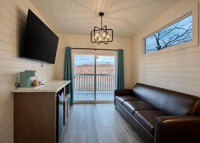 Ultra Luxury Tiny With Deck *